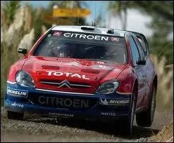 En 2004, il remporte le 1er titre d'une longue srie ininterrompue  ce jour au volant d'une Citren Xsara WRC :