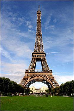 La tour Eiffel (Paris) aurait du se nommer...