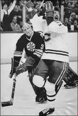 Yvon Lambert est cet attaquant qui a frustr Boston en 1979. Que fait son homonyme franais ?