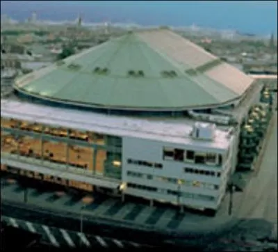 Il s'agit de la plus grande salle de concert en Belgique, avec ses 18 500 places.