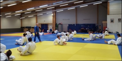 Comment appelle-t-on une salle de judo ?