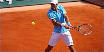 Au tennis, quand vous faites un superbe service qui laisse l'adversaire sur place et marque un point, quel beau coup avez-vous réussi ?