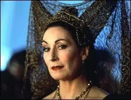 Je conduis, ma belle-mère refuse de mettre sa ceinture de sécurité. Je peux avoir une amende et perdre deux points sur mon permis.