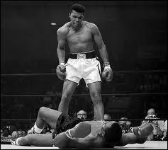 Le 25 fvrier, qui devient champion du monde de boxe catgorie lourd  Miami contre Sonny Liston ?