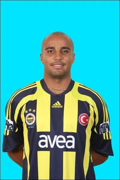 Comment s'appelle cet attaquant ?