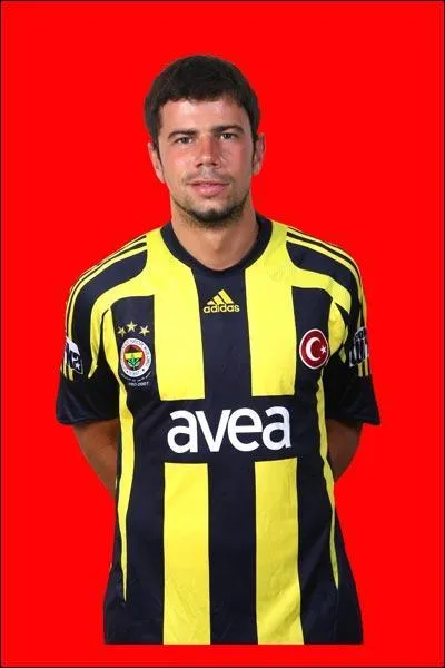 Comment s'appelle cet attaquant ?