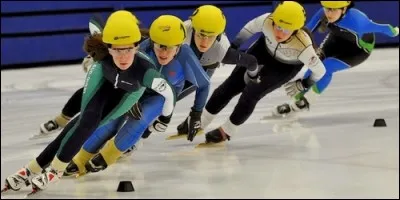 Sur quoi les courses de patinages de vitesse se disputent-t-elles ?