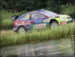 Dans quel pays se droule le rallye des 1000 lacs ?