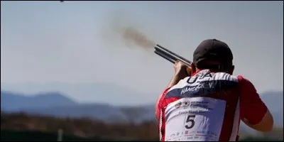 Au tir au pigeon d'argile, que crie le tireur qui lâche les plateaux ?