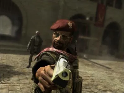 Qui est l'homme au second plan ?