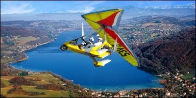 Un ULM est immatriculé.