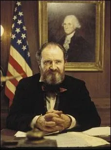 Dans 'Gangs of New York' de Scorsese, quel est le seul acteur qui ne joue pas  ses cts ?