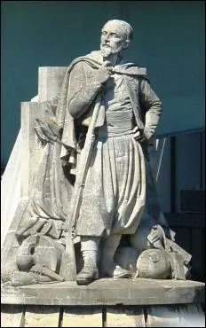 Le zouave du pont de l'Alma (8e arrondissement) qui sert de référence pour les crues de la Seine