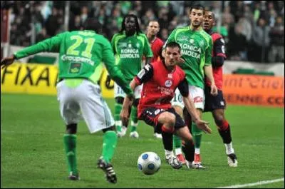 Dans quelle rgion les 'Verts' de Saint-Etienne voluent-ils ?