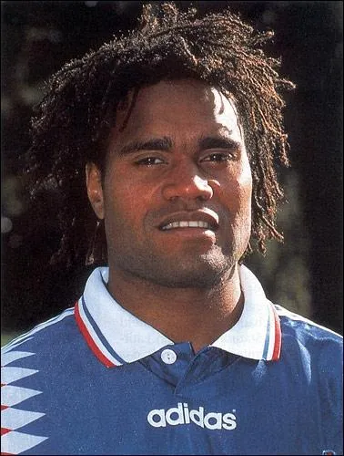 Quel Caldonien fut champion du monde de foot en 1998 ?