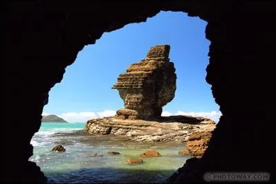O peut-on voir cette roche, naturellement sculpte dans la roche ?