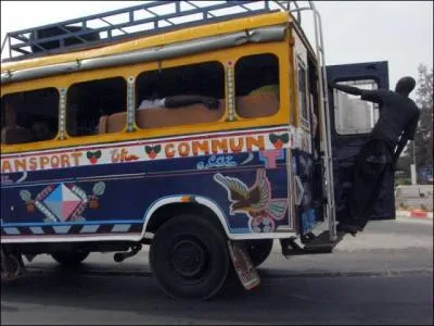 Au Sngal ce 'taxi brousse' s'appelle :