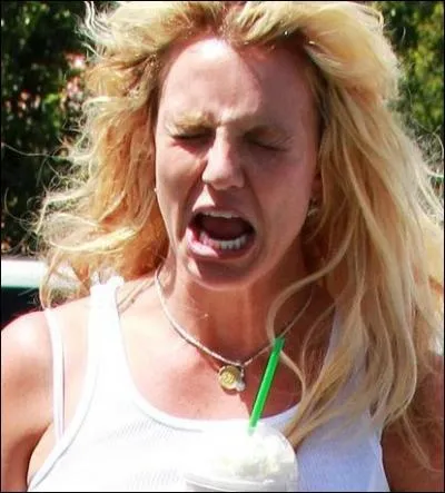 Les dboires personnels et familiaux de cette chanteuse ont fini par agacer les amricains. Rsultat, elle se retrouve  la quatrime place du classement. De qui s'agit-il ?