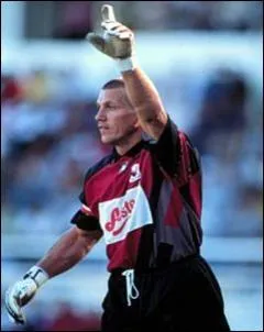 Dans quel club espagnol a évolué le gardien Pascal Olmeta ?