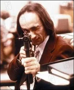John Cazale avec une vraie coupe de pquenot, c'est dans :