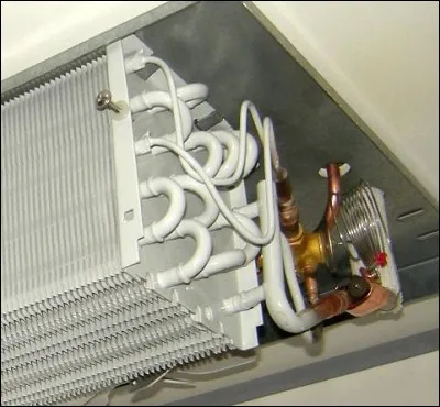 Où est branchée la prise de pression d'un détendeur à égalisation externe ?