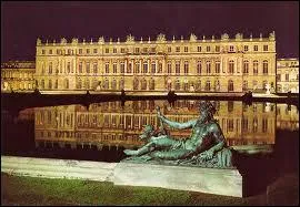 Quel château était la résidence officielle des rois de France ?