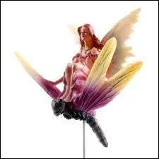 Qui a crit : ' Papillon, ce billet doux pli cherche une adresse de fleur ' ?