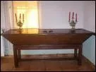 A quoi servait, jadis cette table sur laquelle on prenait aussi les repas ?