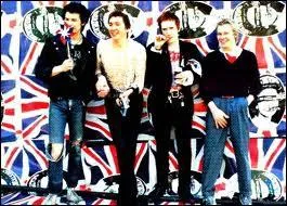 Prcurseur du mouvement punk britannique. Quel est ce groupe de provocateurs form en 1975 ?