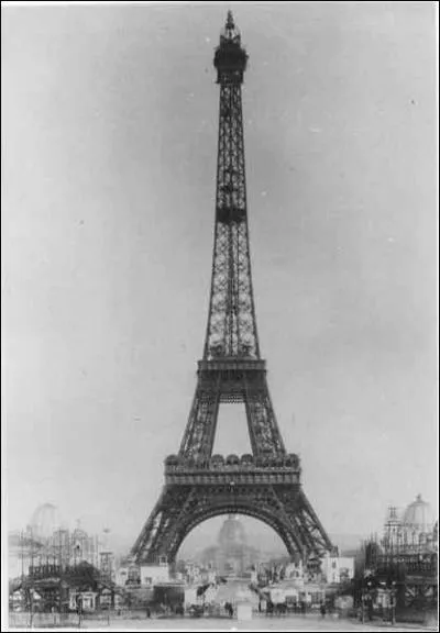 En quelle anne la construction de la tour Eiffel s'est-elle acheve ?