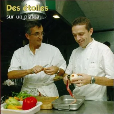 Quel est le nombre d'toiles attribues au restaurant de Michel Bras par le Guide Michelin ?