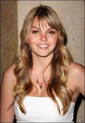 C'est qui l'actrice sur la photo ?