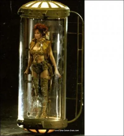 Dans quel concert est-elle dans cette capsule ?