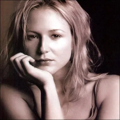 Quel a t le titre principal de son album 'Spirit' (celui qui a t le plus export et qui a rencontr le plus de succs) ?