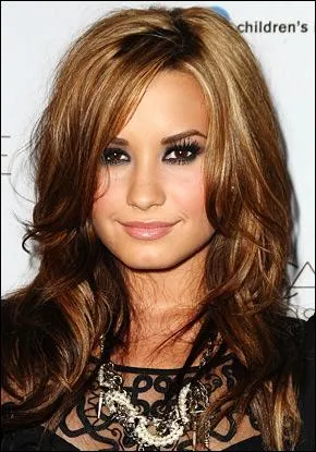 Quel est le prnom entier de Demi Lovato ?