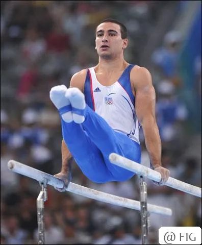 Parmi ces trois barres, quelle est celle que n'utilisent pas les filles ?