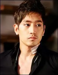 Qui est le plus vieux du groupe ?