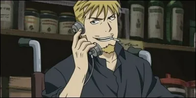 Dans "Fullmetal Achemist", il a tendance a aimé les femmes à fortes poitrines. De qui s'agit-il ?