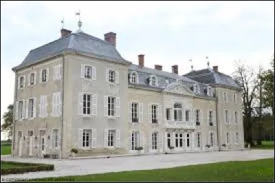 Quelle chanteuse s'appelle en réalité Isabelle de Truchis de Varennes ?