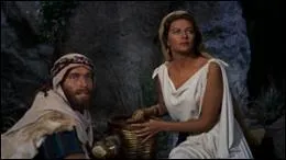 Mose s'enfuit pour retrouver ses vraies racines et devient un simple berger. Comment s'appelle la femme qu'il pouse  ce moment-l ?