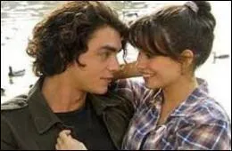 De quel nouvel lve du lyce Clem tombe-t-elle amoureuse lors de la saison 1 ?