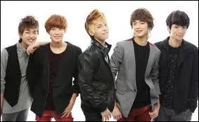 Les SHINee ont fait une reprise de 'Deal With It' de Corbin Bleu, quel est le titre de la chanson ?