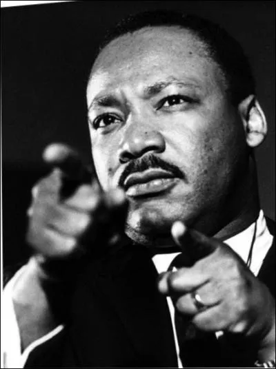 Leader pacifiste noir-amricain (1929 - 1968), c'est :