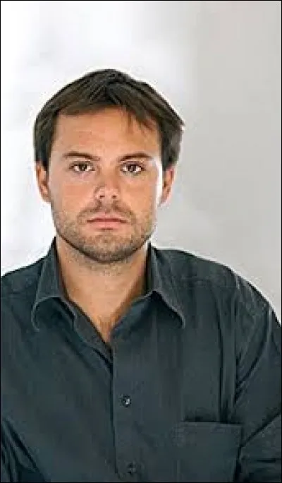 Voici quatre générations de Sardou. Tous ont fait carrière dans le spectacle sauf le petit dernier. Il est romancier.