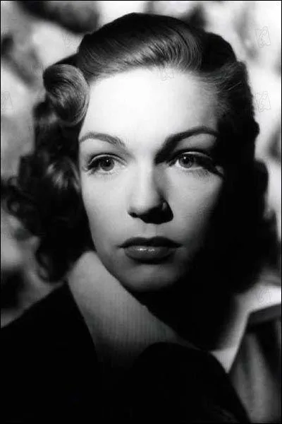 Comment s'appelle cette actrice ?