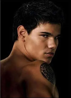 Quel acteur joue Jacob Black ?