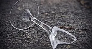 Casser du verre blanc :