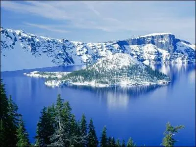 Enfin si vous aimez le froid vous pouvez toujours aller faire un tour en Alaska. Cet tat n'est pas rattach aux frontires directes de ce pays. Quel pays possde une frontire directe avec l'Alaska ?