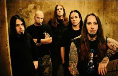 Quel est le nom de ce groupe de mtal ?