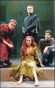 Chanteur, j'ai t rvl par mon rle de Phoebus dans la comdie musicale 'Notre Dame de Paris', je suis